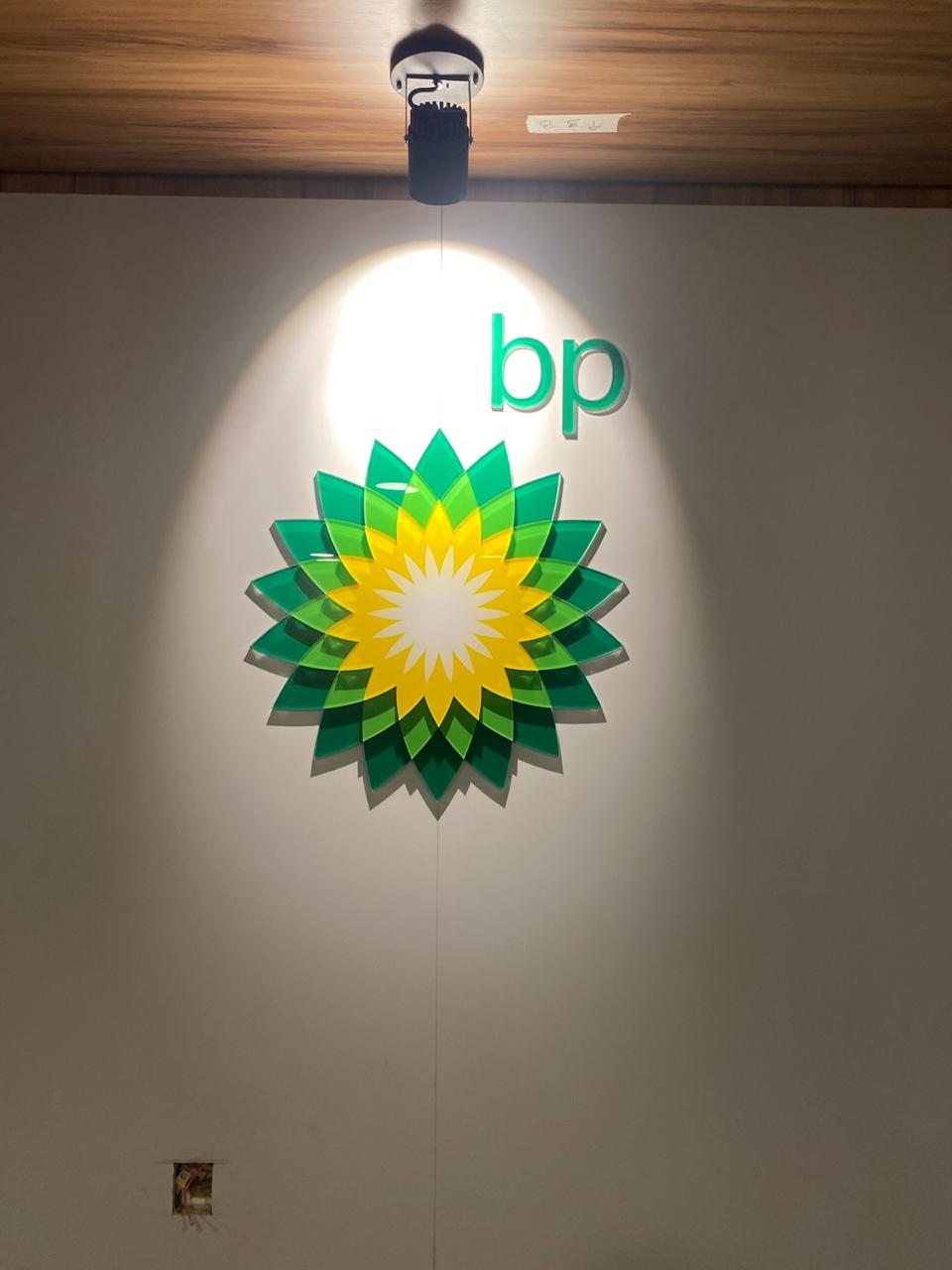 Adesivação corporativa